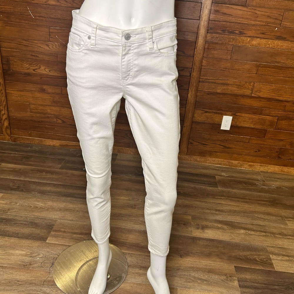 Gap legging skimmer size 6X 28R Jean White ankle skinny